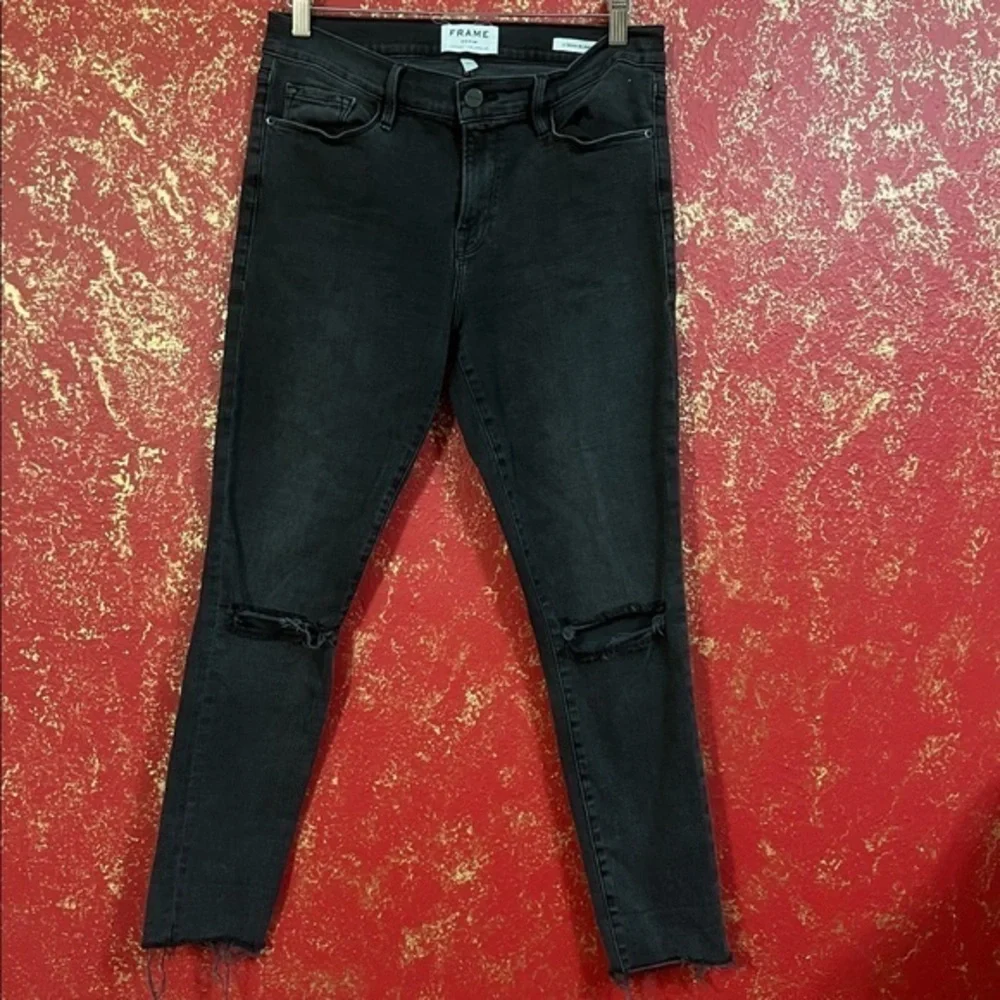 FRAME DENIM Le Skinny De Jeanne Black Ripped Knees Fray Hem Jeans Denim 31 - Picture 2 of 10